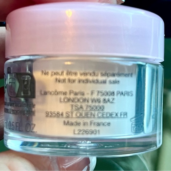 💖 Host Pick 💖 Lancôme LOOK 👀 at all this stuff! Cosmetics Bundle - Picture 11 of 16